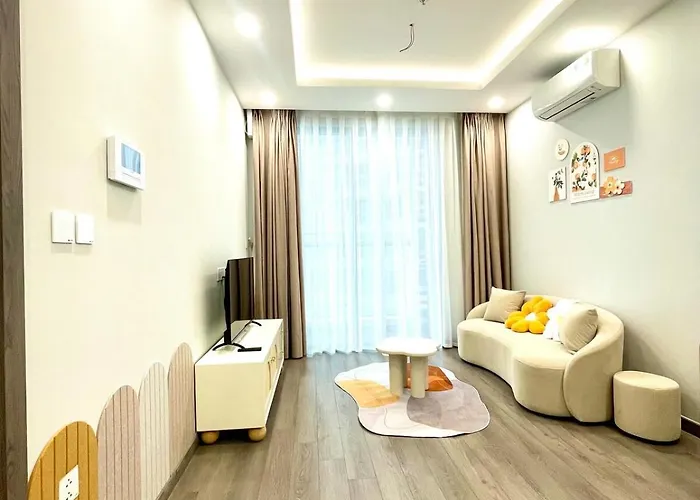 Zephyr - The Ruby Apartment